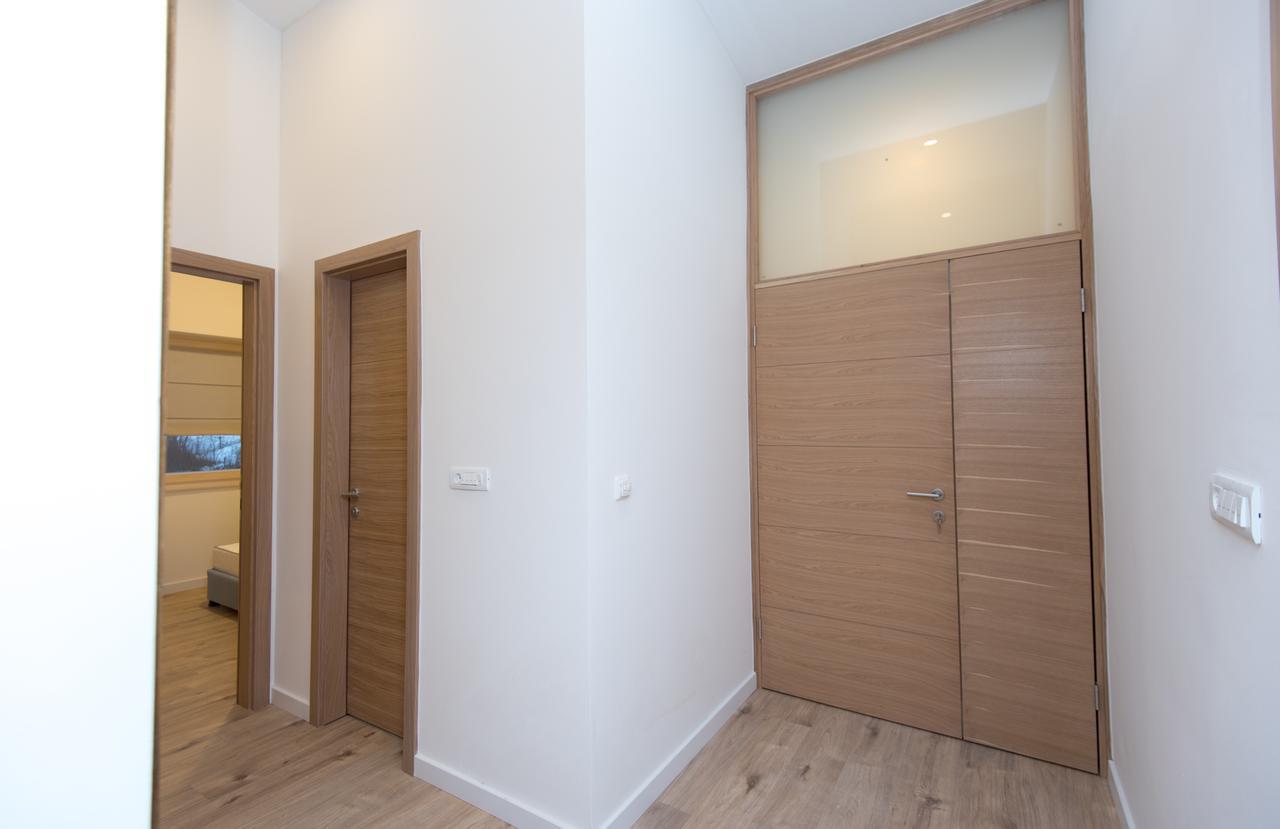 Apartment Flat *
